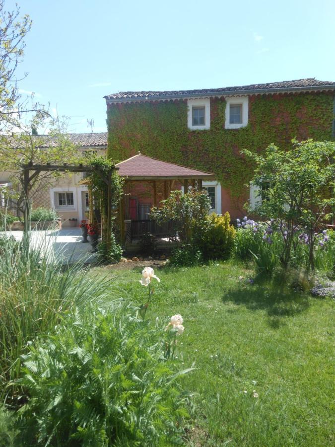 Les Passiflores Roussillon  Exterior photo