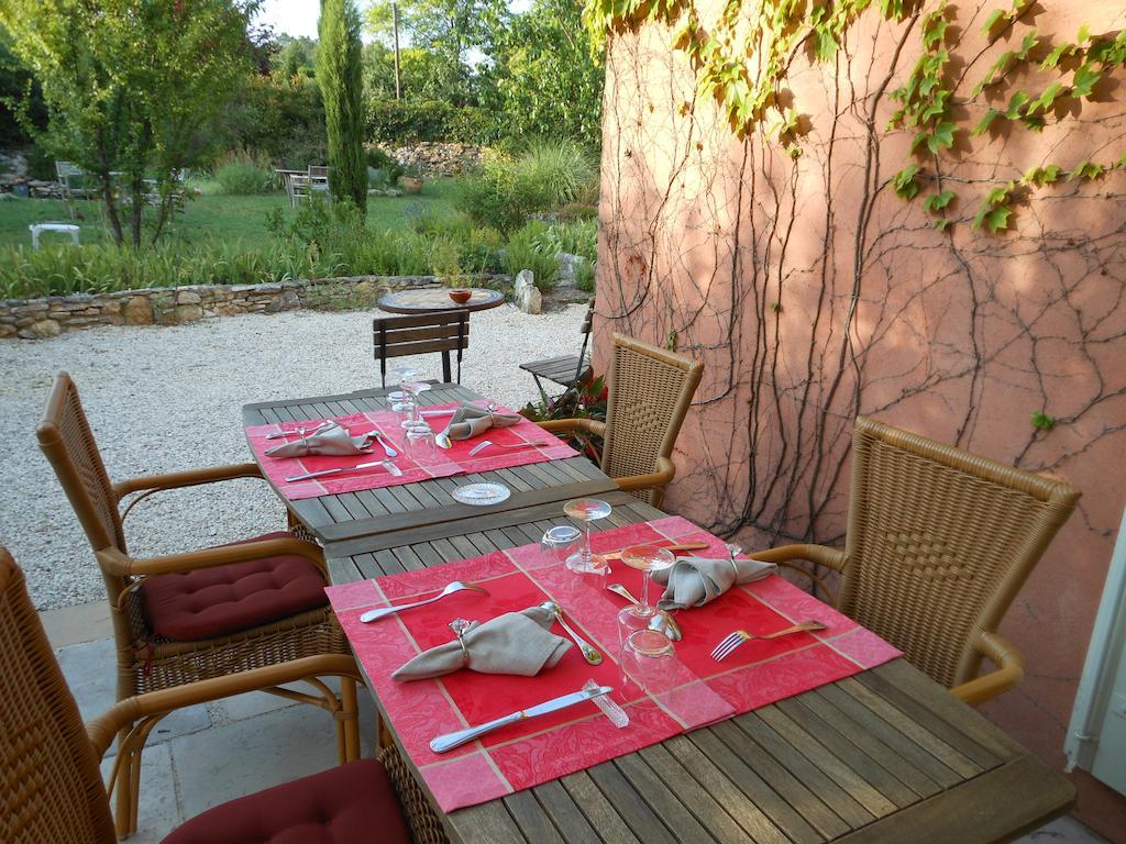 Les Passiflores Roussillon  Exterior photo