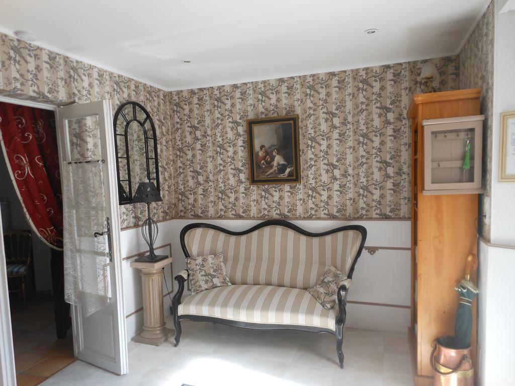 Les Passiflores Roussillon  Exterior photo