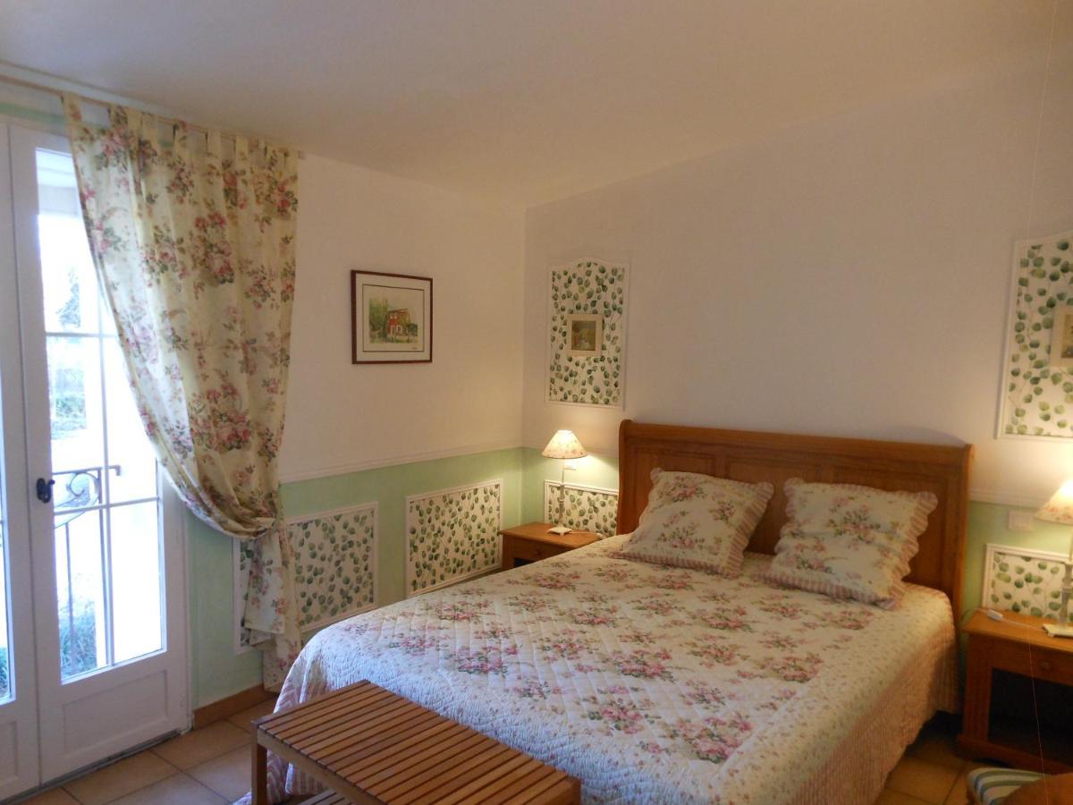 Les Passiflores Roussillon  Exterior photo