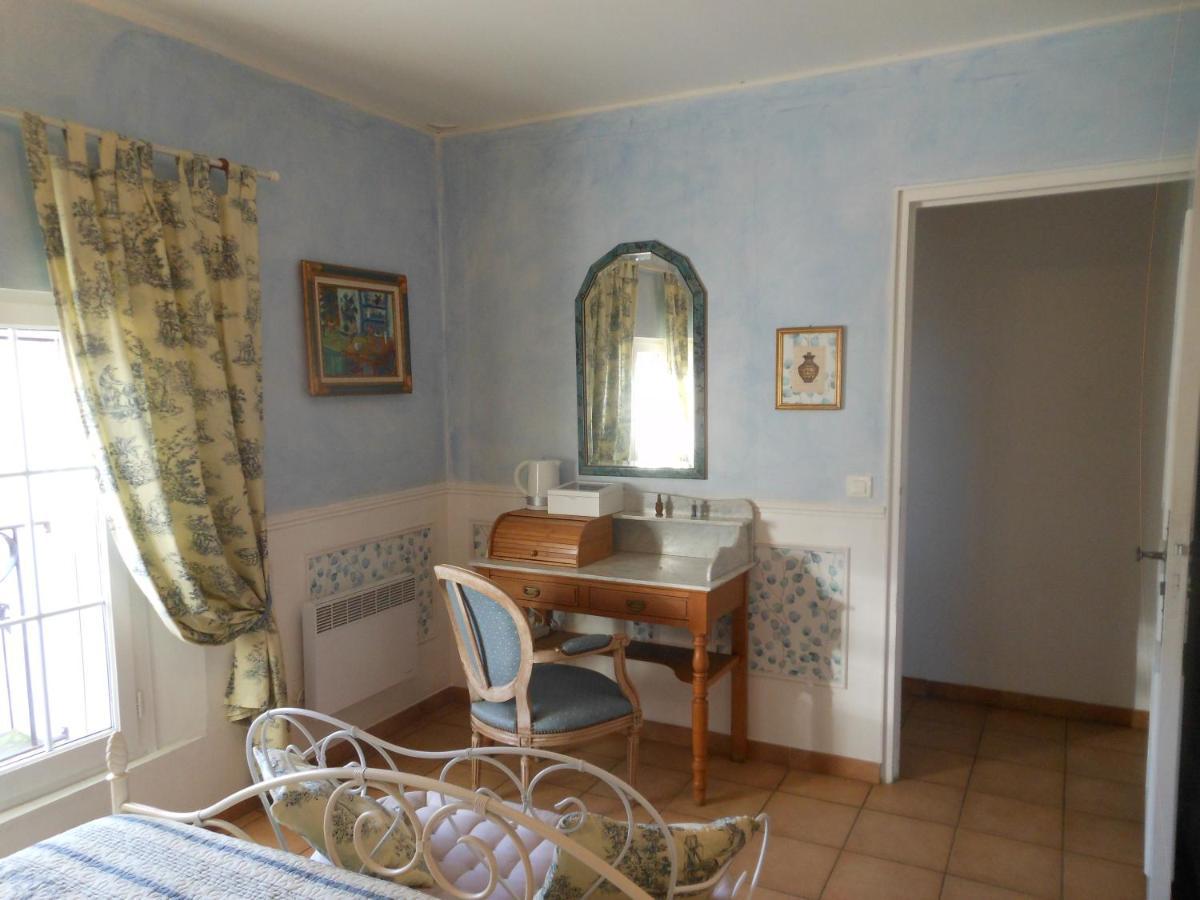 Les Passiflores Roussillon  Exterior photo