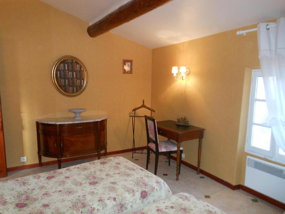 Les Passiflores Roussillon  Exterior photo