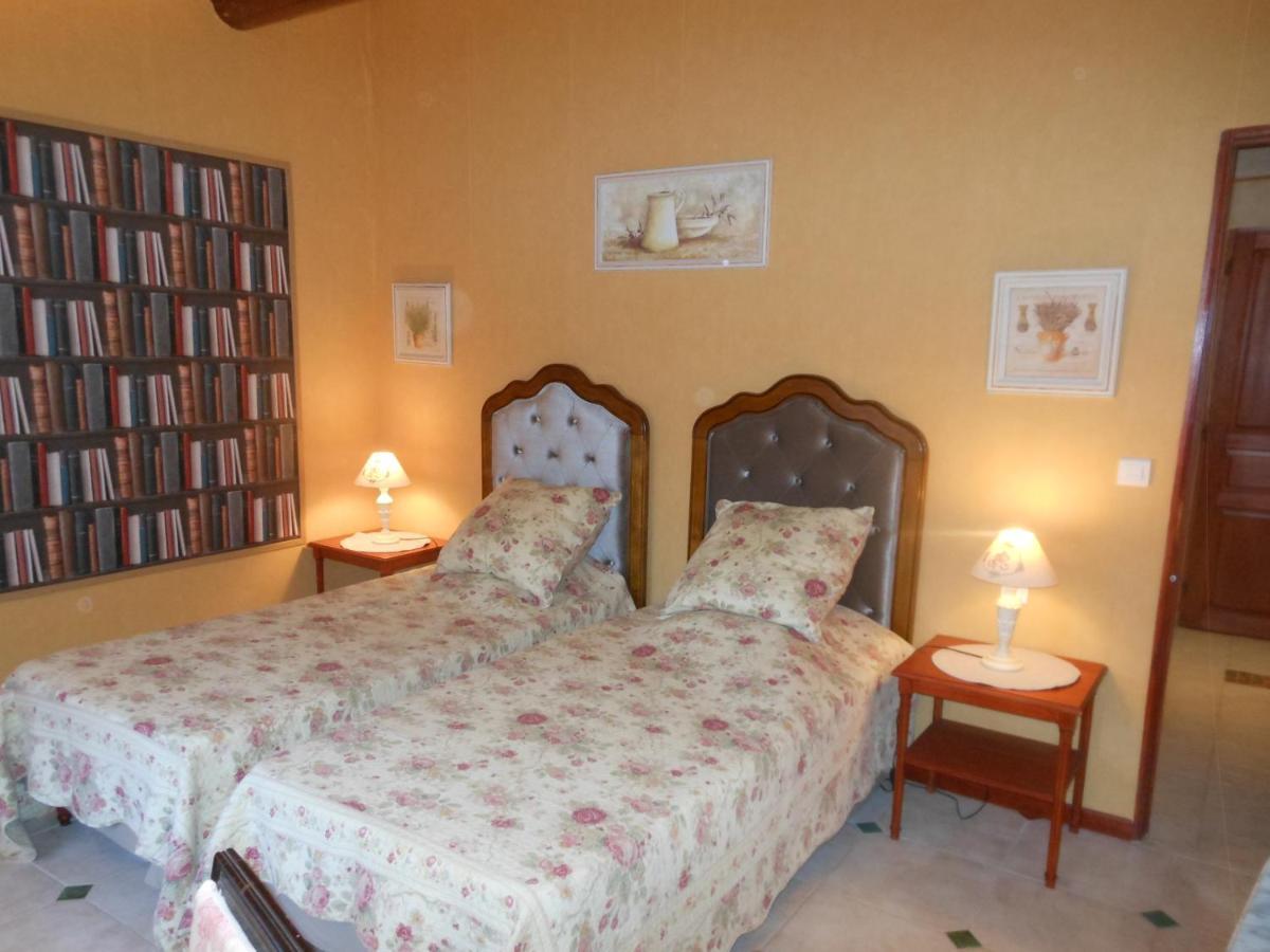 Les Passiflores Roussillon  Exterior photo